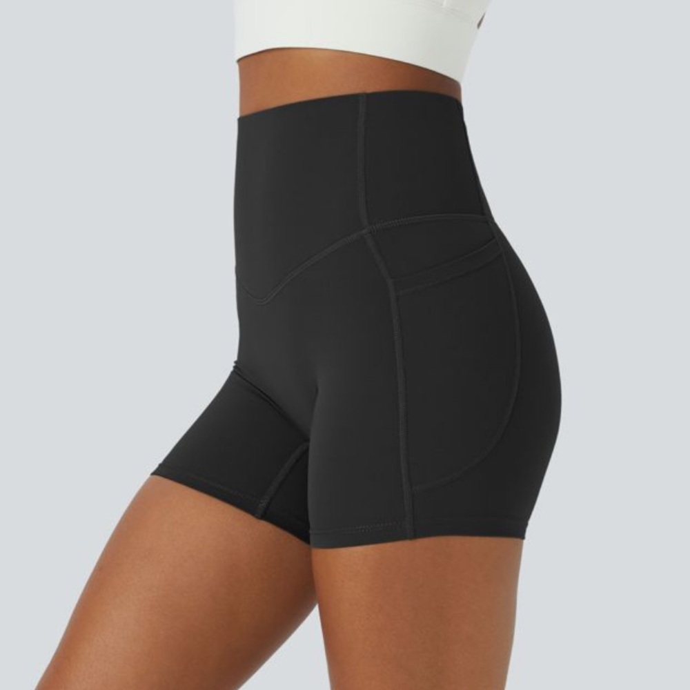 HALARA Black High-Waist Pocket Bike Shorts